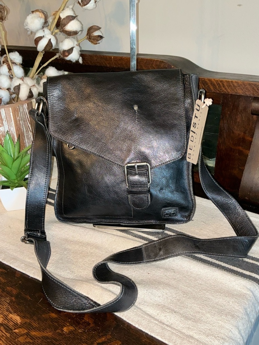 NWT Bed Stu Leather Venice Beach Crossbody Bag Black Rustic Retail $240